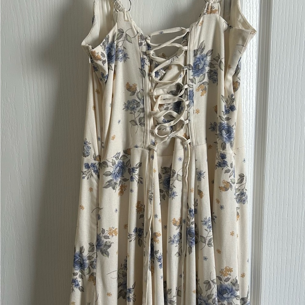 Josephine Periwinkle Floral Dress - Picture 5 of 16